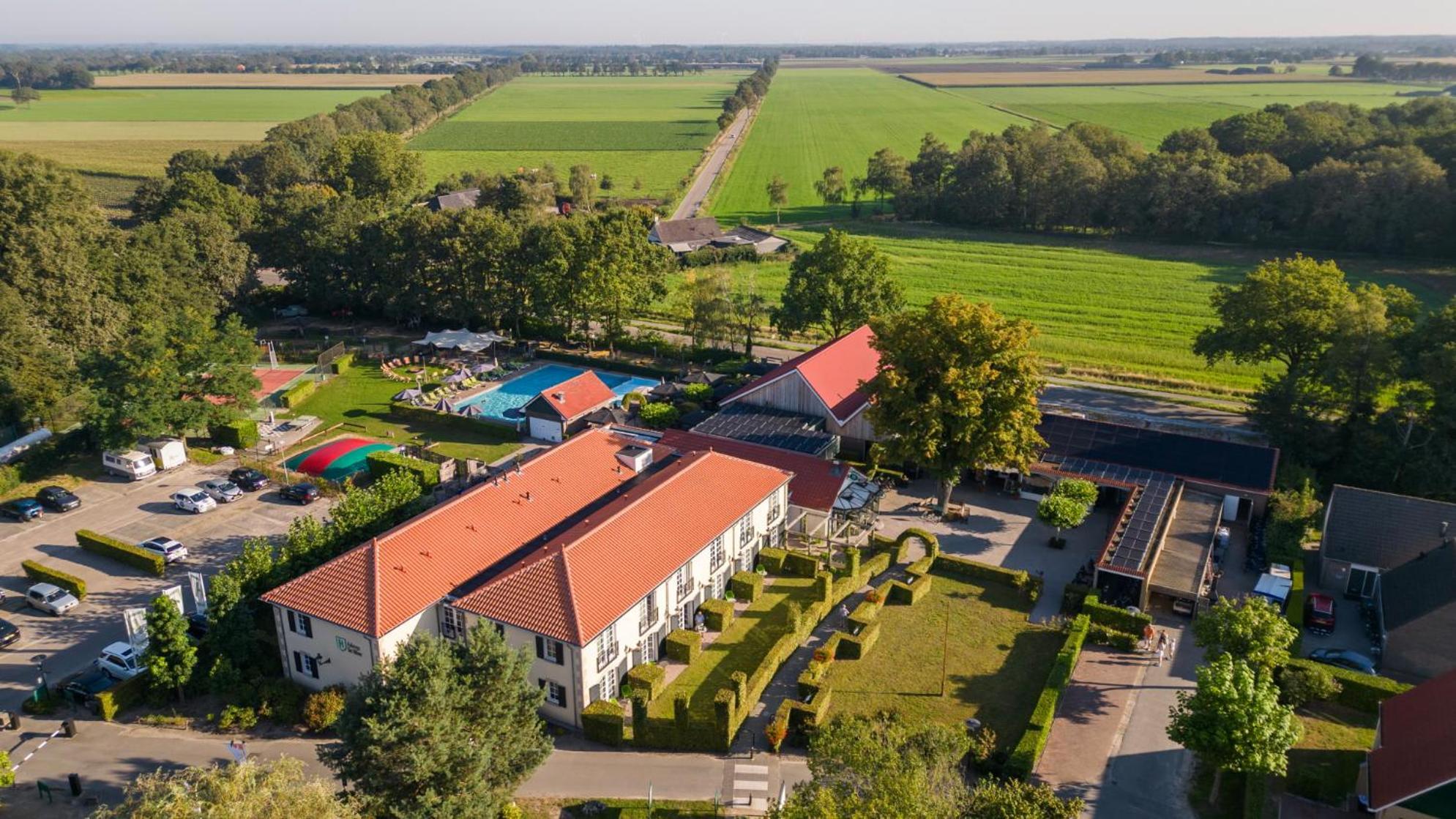 Hotel & Restaurant - Auberge De Hilver Diessen Bagian luar foto