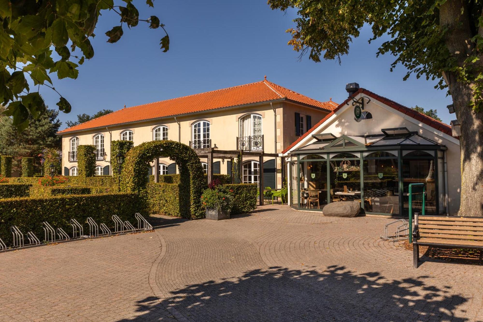 Hotel & Restaurant - Auberge De Hilver Diessen Bagian luar foto