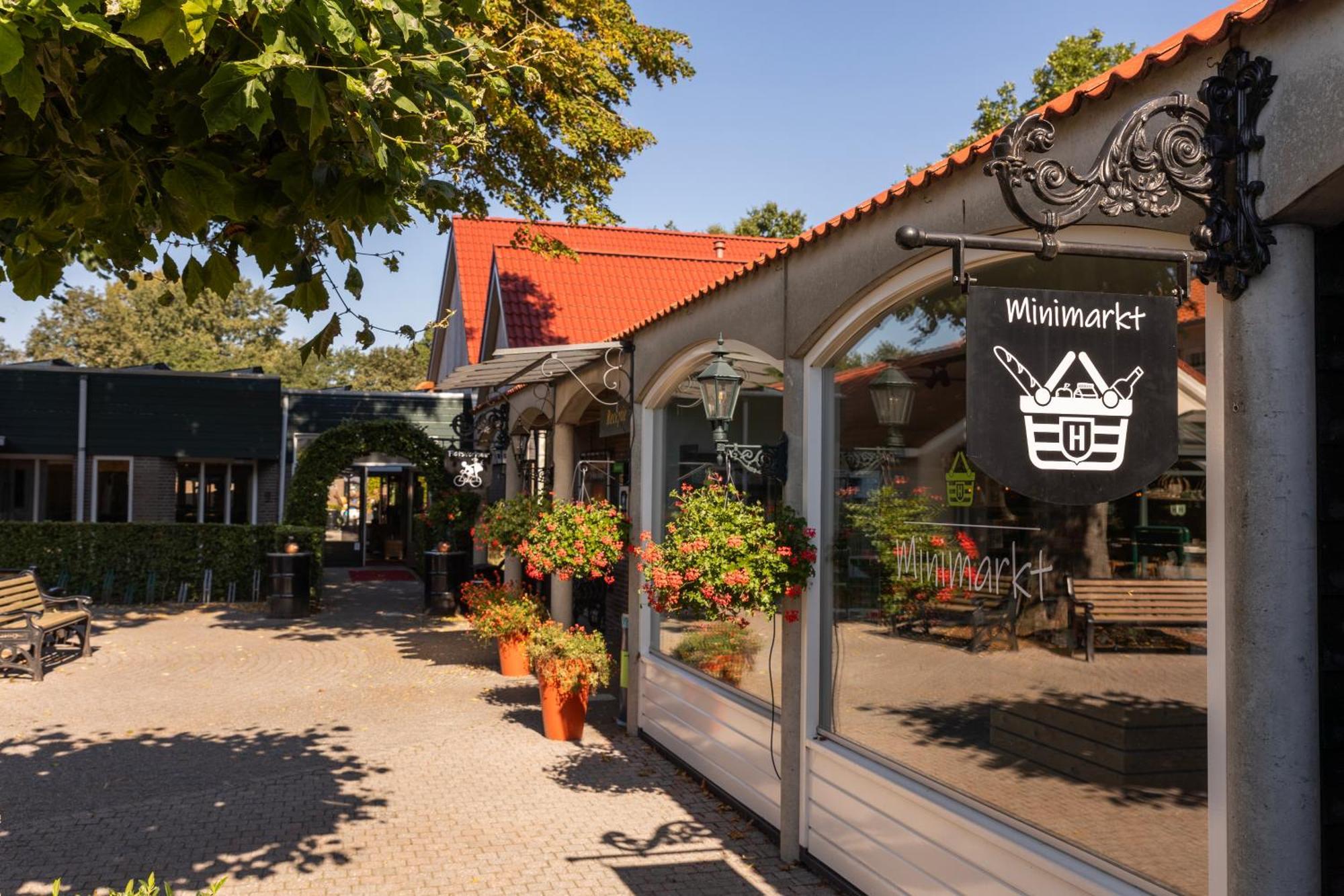 Hotel & Restaurant - Auberge De Hilver Diessen Bagian luar foto