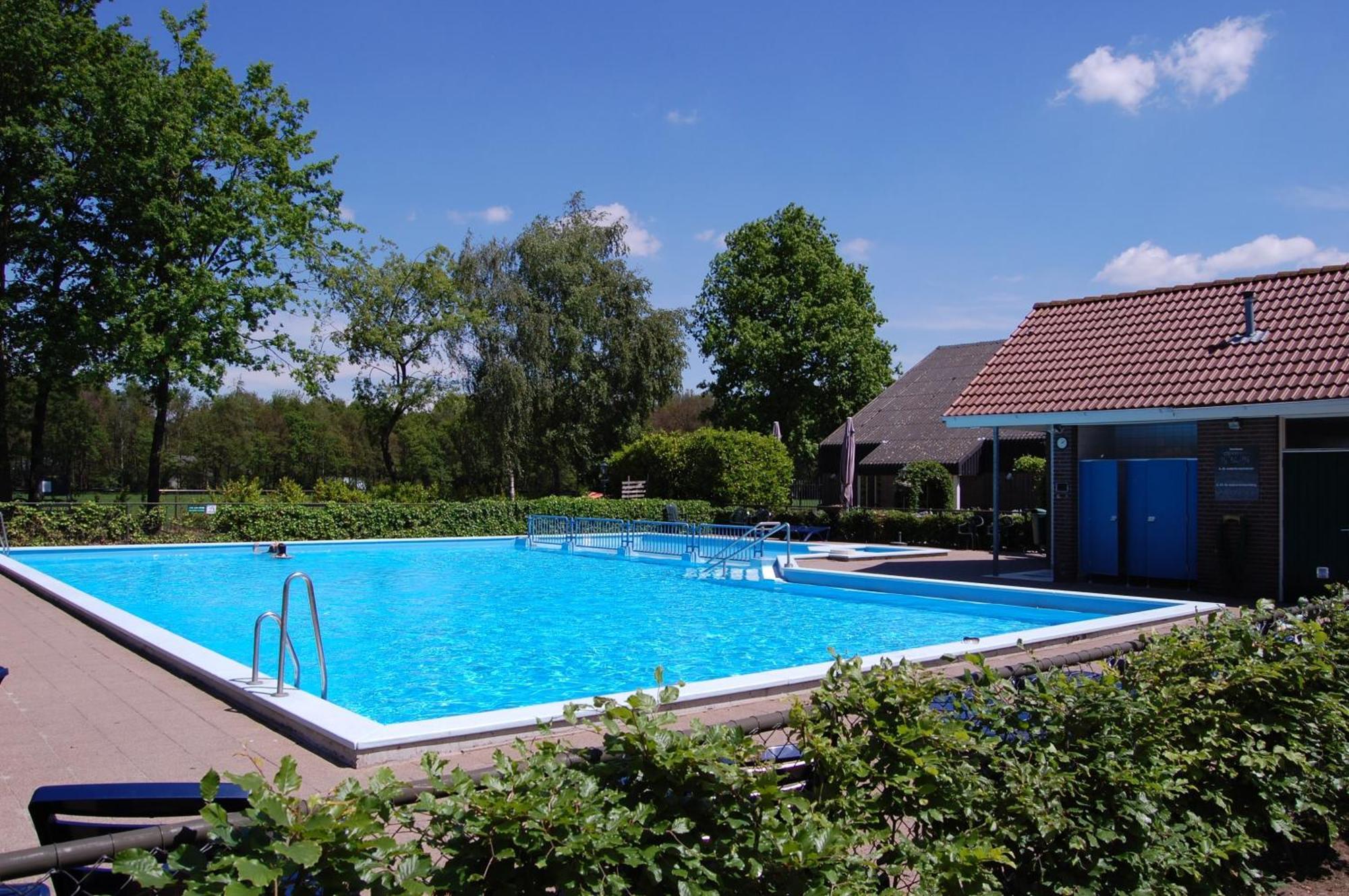 Hotel & Restaurant - Auberge De Hilver Diessen Bagian luar foto